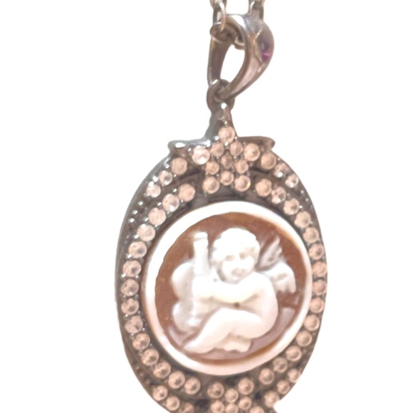 Rarities "Little Angel" Carved Sardonyx Shell Cameo Pendant with 16"- 18" Chain - Picture 2 of 8
